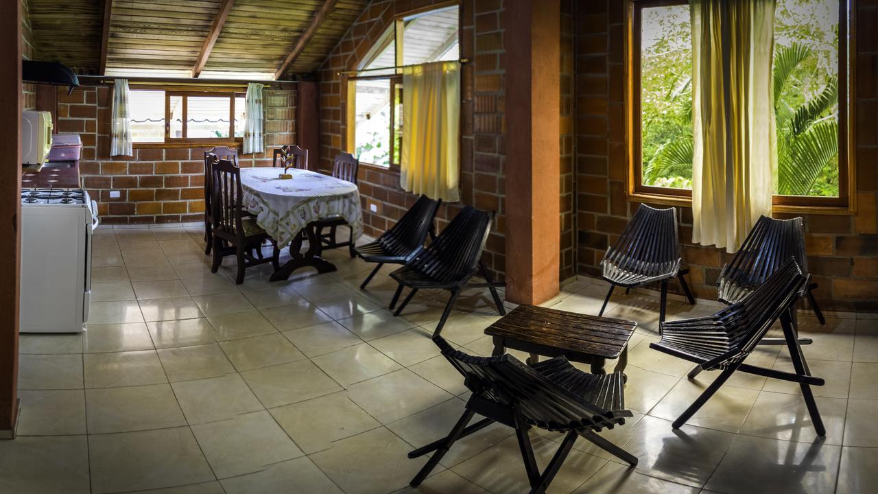 Hosteria Las Heliconias Tena Exteriör bild